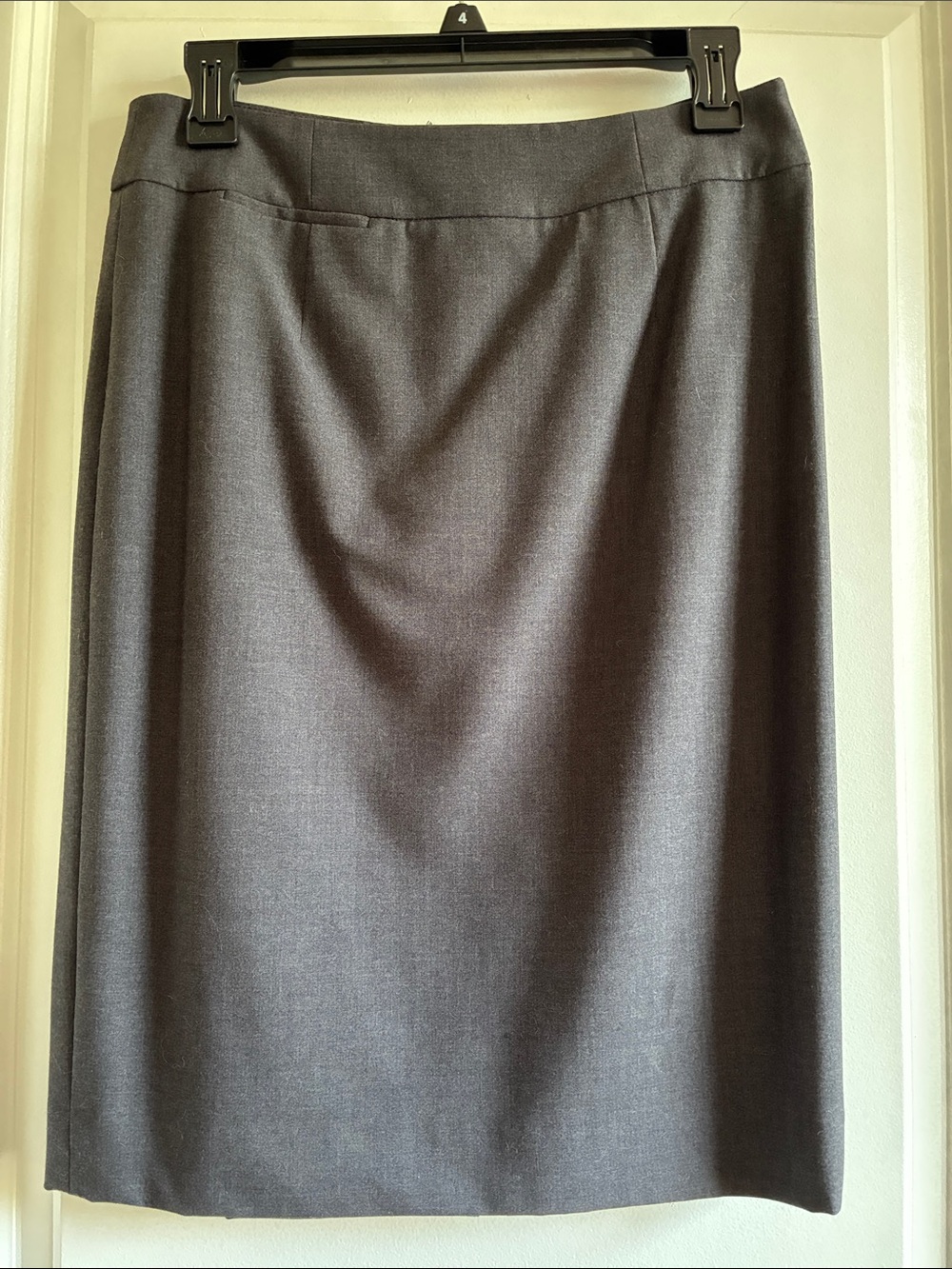 Calvin Klein Gray Pencil Skirt professional style suit skirt, tailored